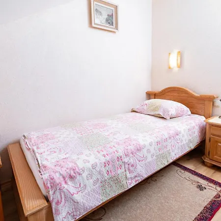 Mocivnik 3* Okroglice