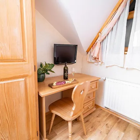 Mocivnik Affittacamere Okroglice