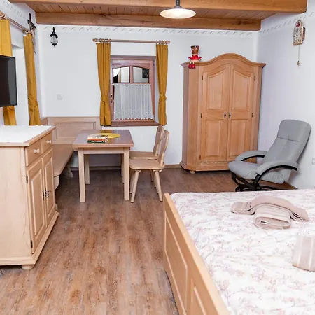 Mocivnik Affittacamere Okroglice