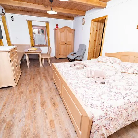 Affittacamere Mocivnik 3*