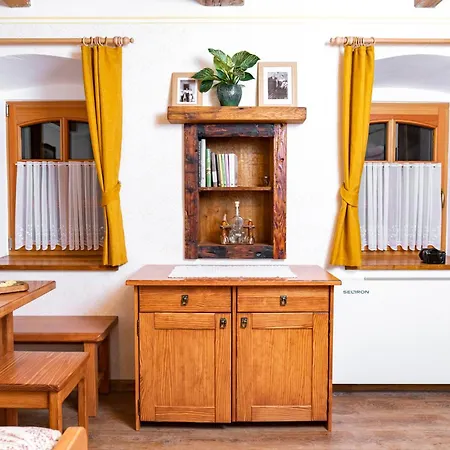 Mocivnik 3* Okroglice