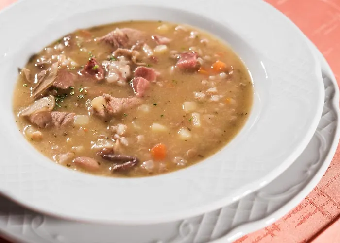 Mocivnik Πανσιόν Okroglice