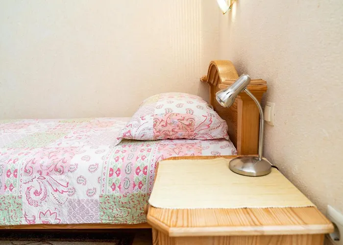 Mocivnik Πανσιόν Okroglice