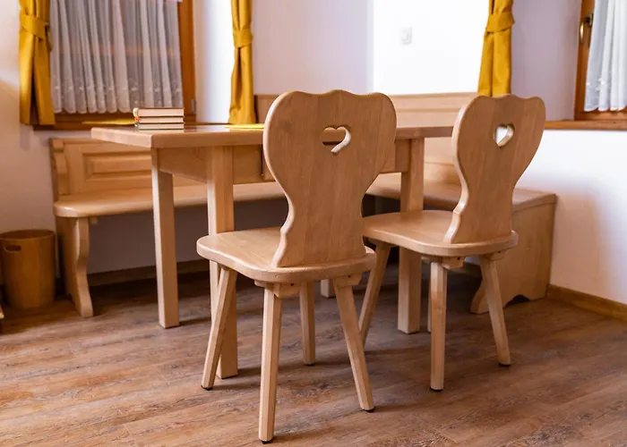 Mocivnik Πανσιόν 3*