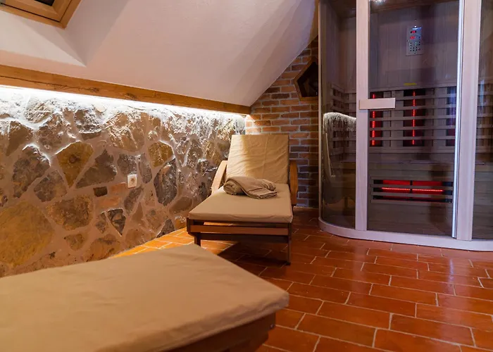 Mocivnik 3* Okroglice