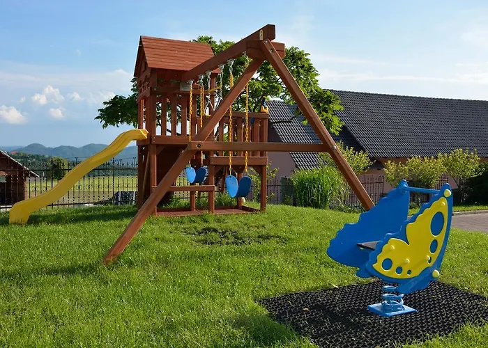 Πανσιόν Mocivnik